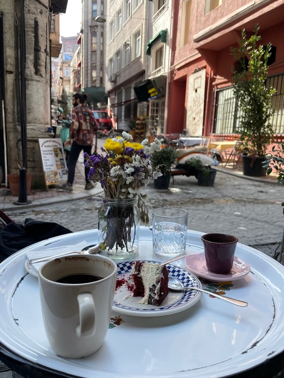Maide CAFE