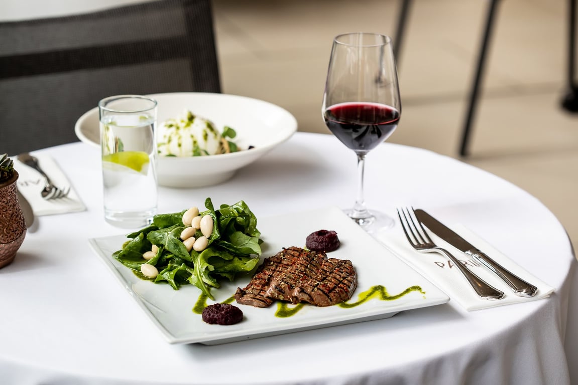 Parlé Restaurant