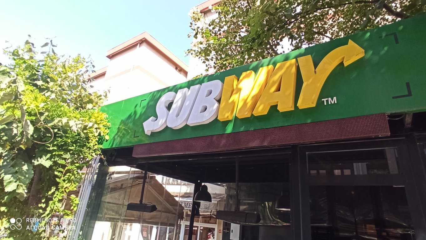 Subway Beşiktaş (yıldız)