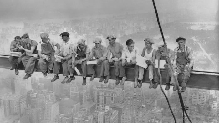 Lunch atop a Skyscraper