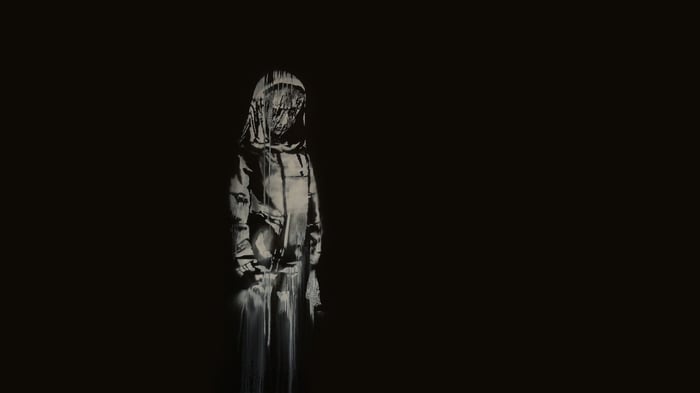 Sad-faced Girl, Paris Bataclan