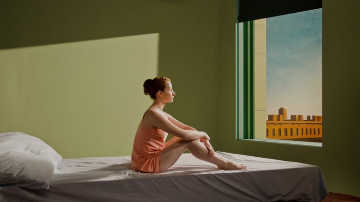 Morning sun (taken from the movie on Edward Hopper)
