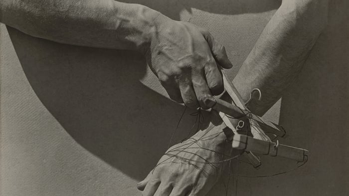 Hands of the Puppeteer, Mexico City