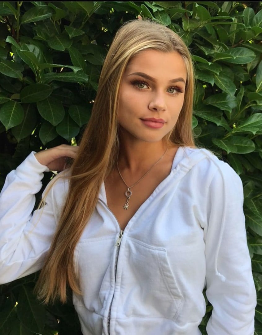 TAMSIN escort in Istanbul