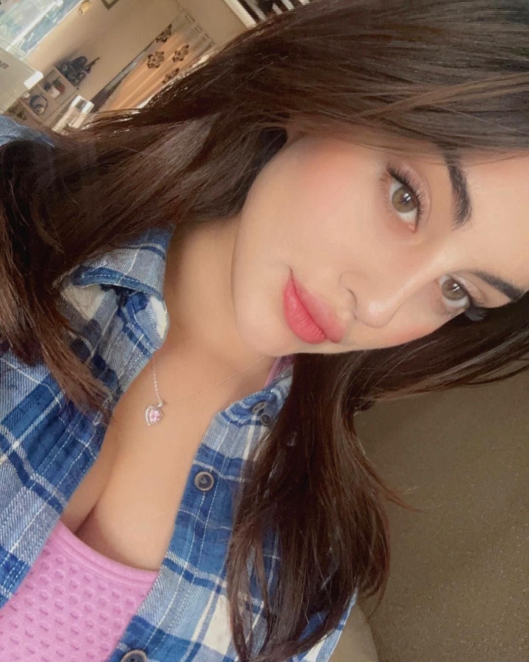 KANGNA escort in Bangkok