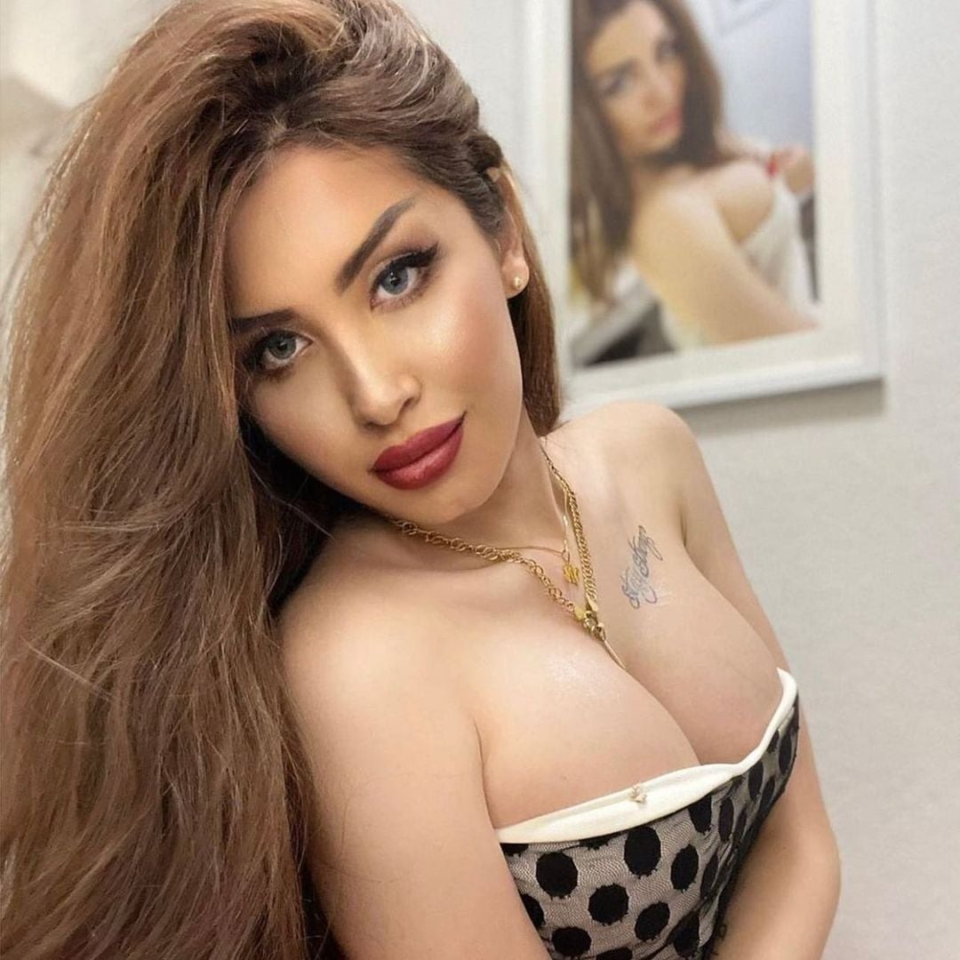 Florence escort in Singapore