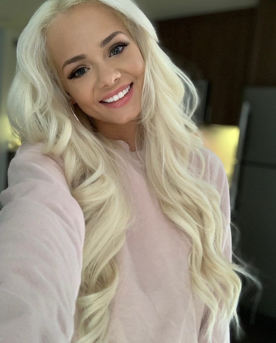 Elsa escort in Los Angeles