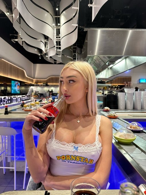 Larissa escort in Dubrovnik