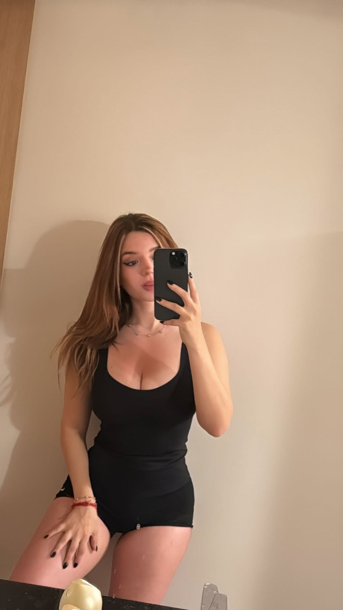 Adriana escort in Bangkok