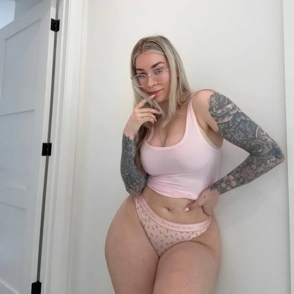 Basma escort in Athens