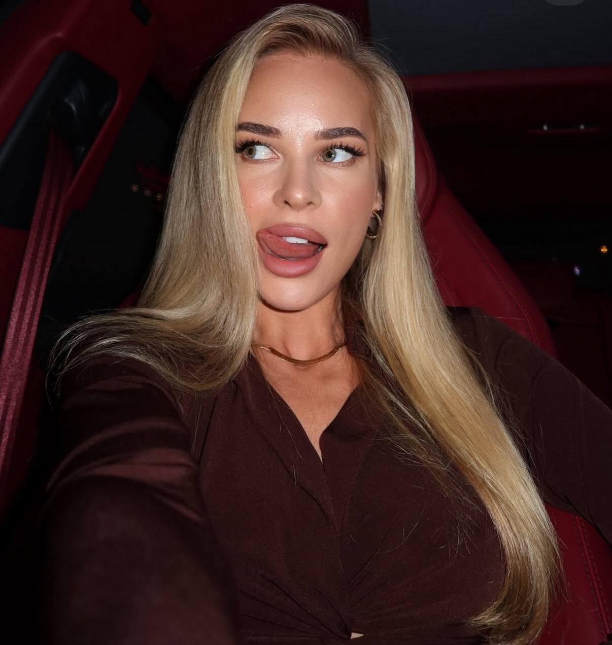 Francesca escort in Istanbul