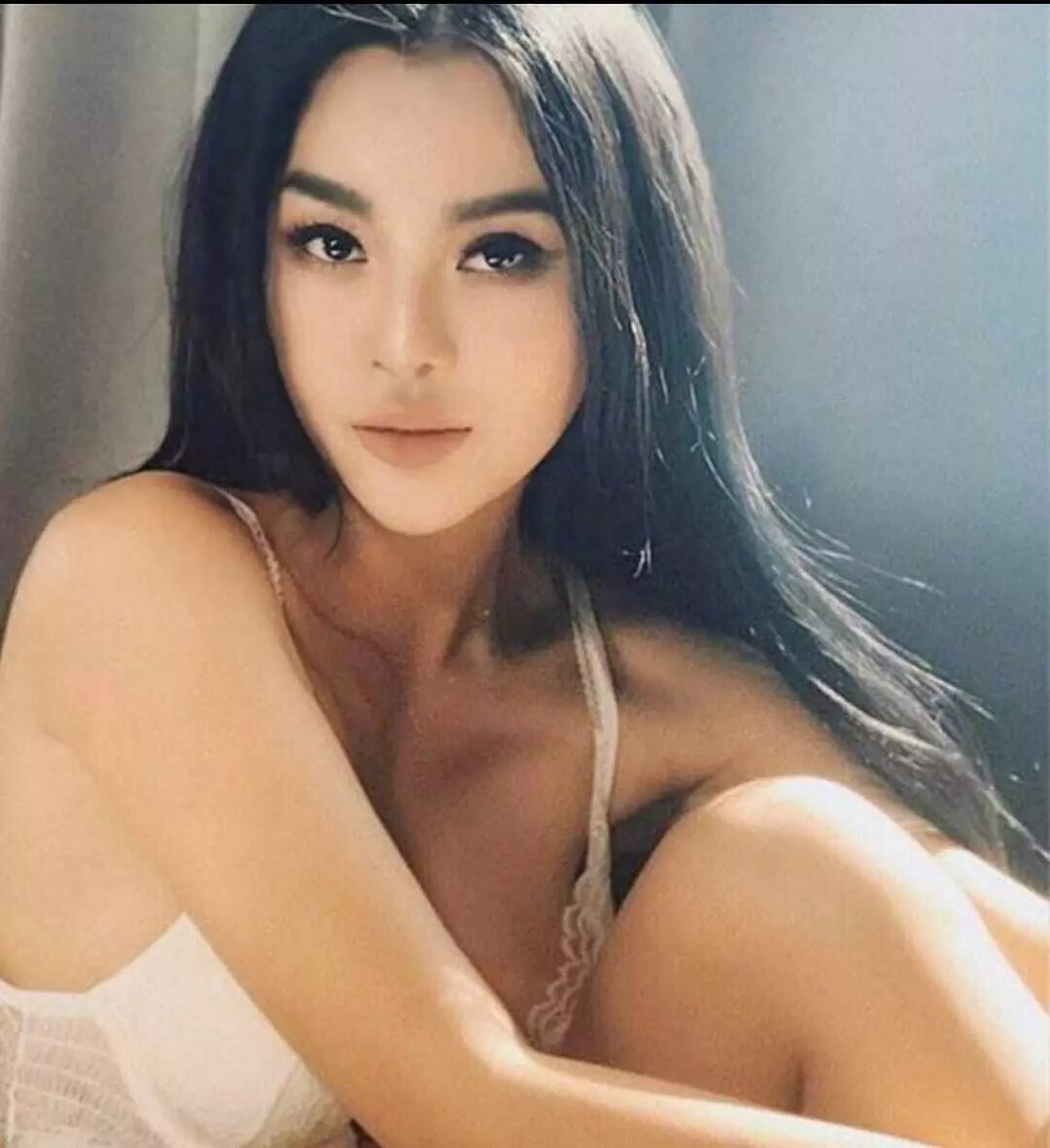 DRYNA escort in Bangkok
