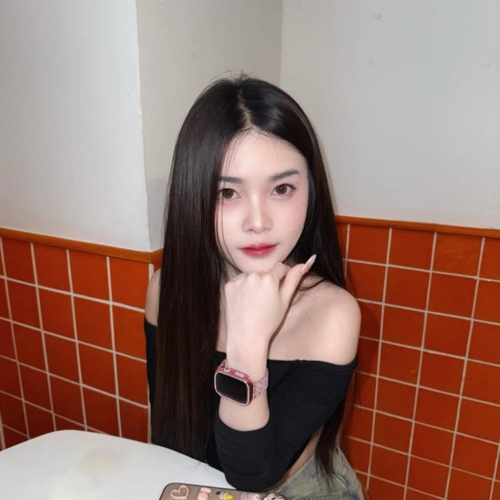 Miwmiw escort in Jakarta