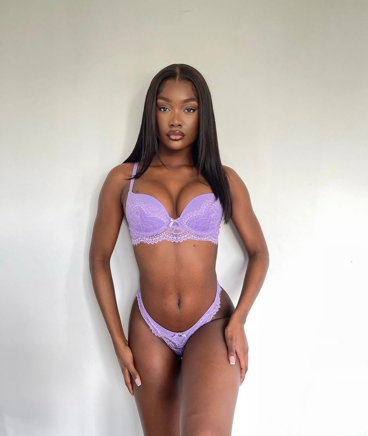 Ella escort in Dubai
