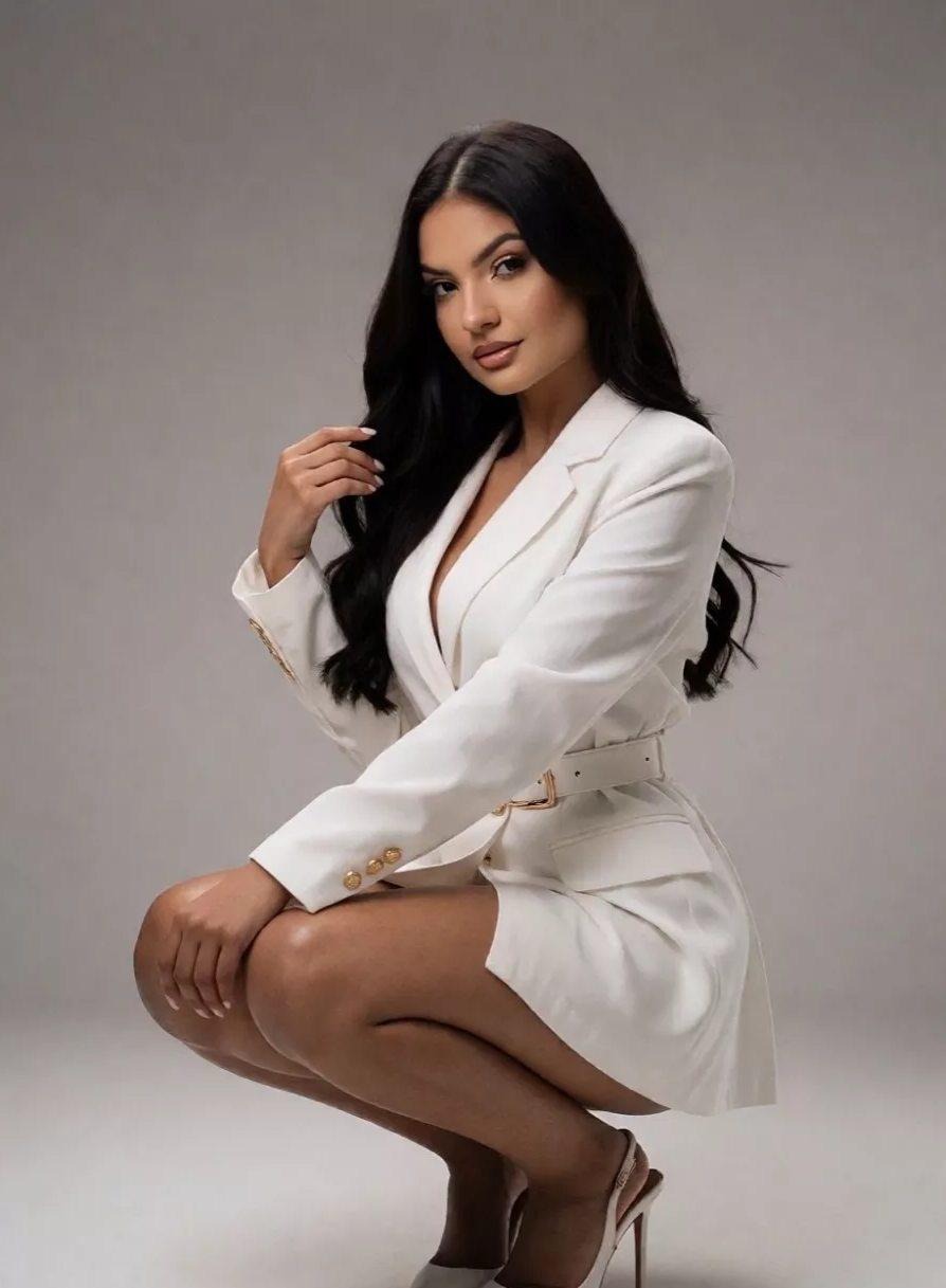 VAIMA escort in London