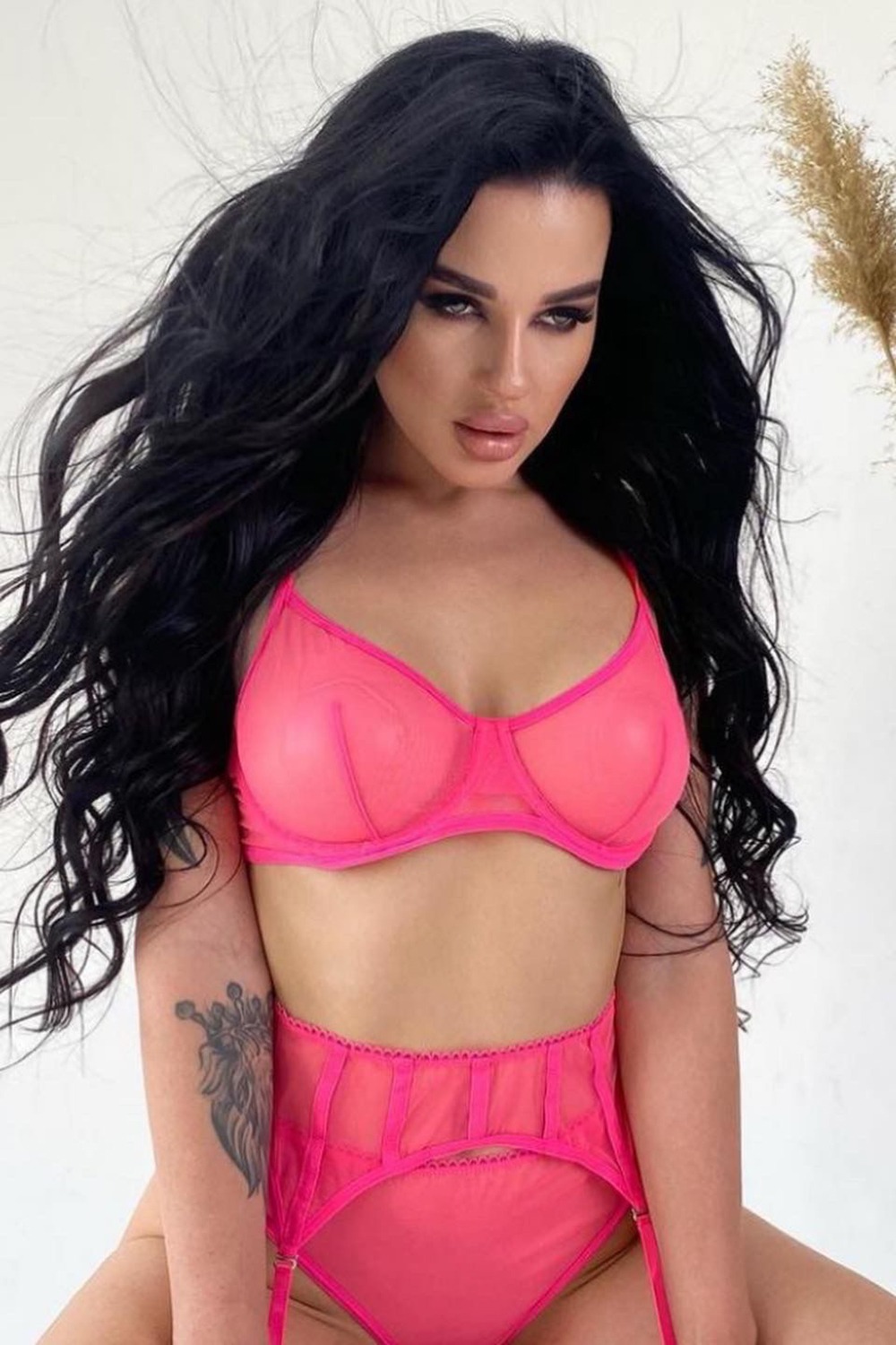 Leonika escort in Dubai