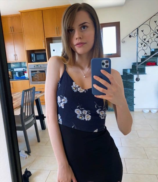 Pamela Chavrot escort in Budapest