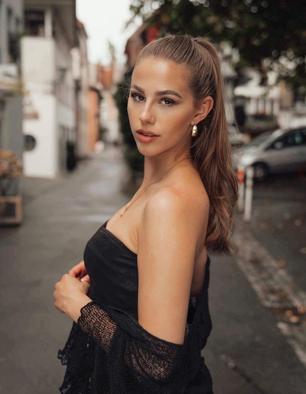 ERDIN escort in Paris