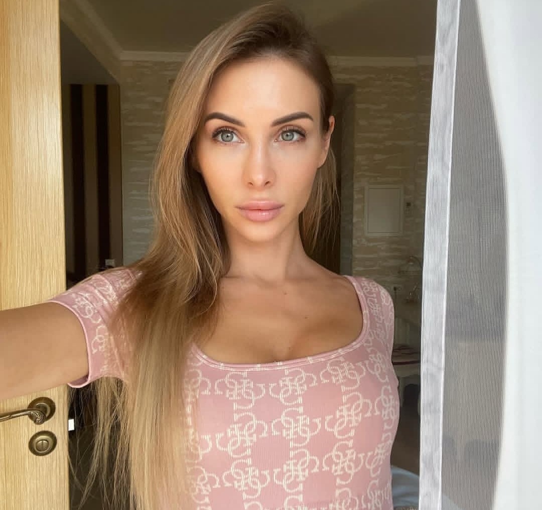 ALISI escort in Istanbul