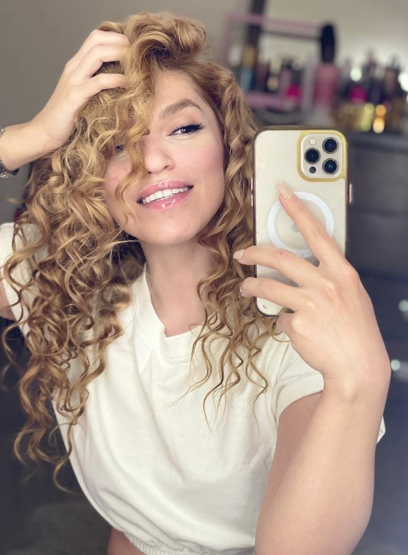 Aysan escort in Muscat