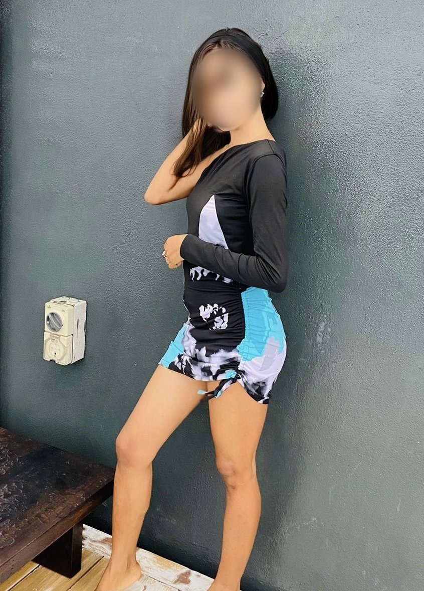 Charmaine Eva Young Petite GFE escort in Colombo