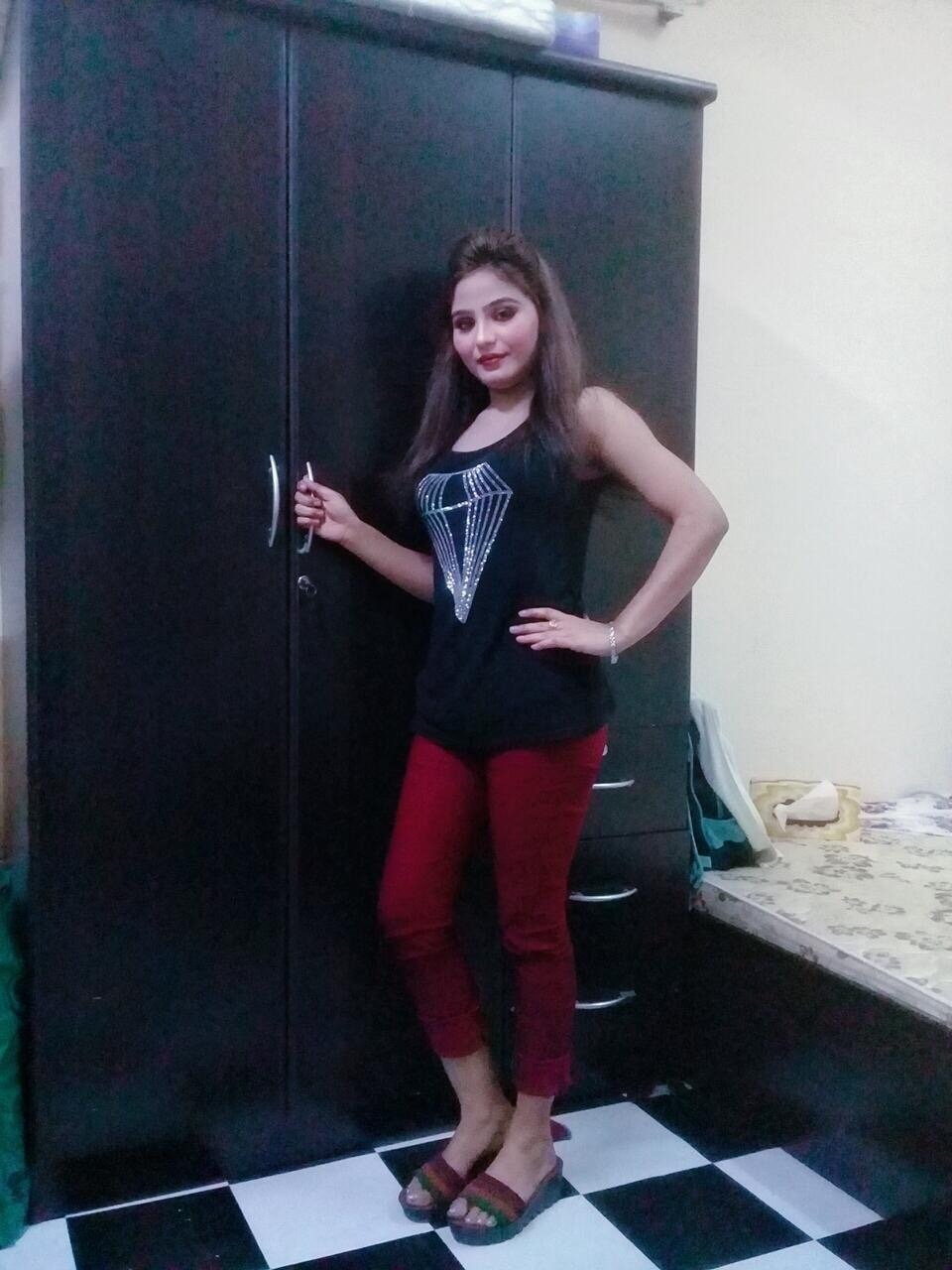 Saher Young Pakistani escort in Dubai