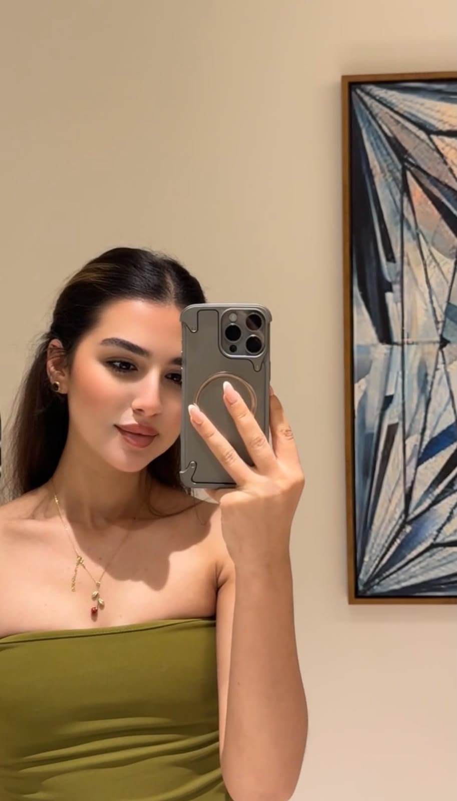 Dana escort in Dubai
