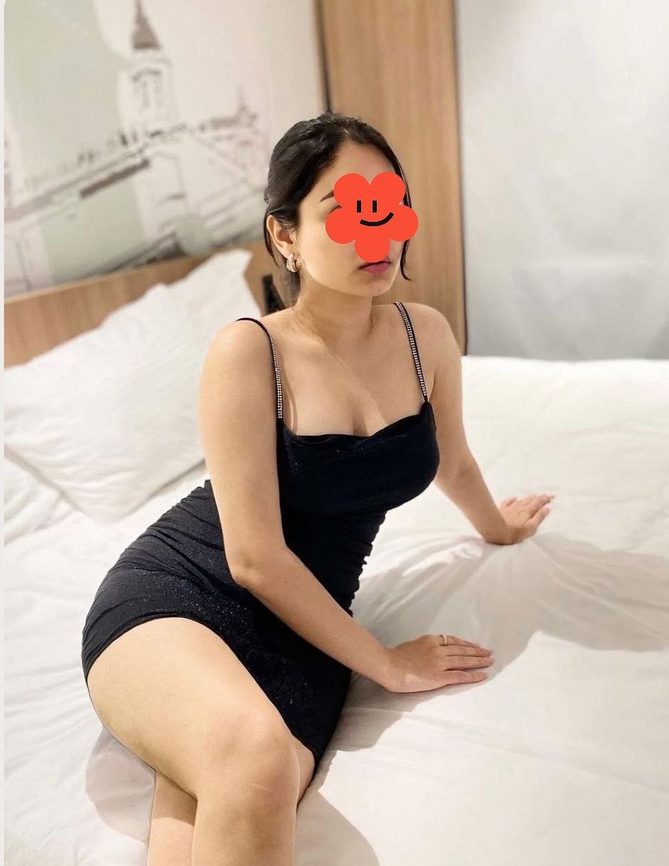 Meenakshi Sharma Best Vip Escorts Servic escort in Dehradun, Uttarakhand