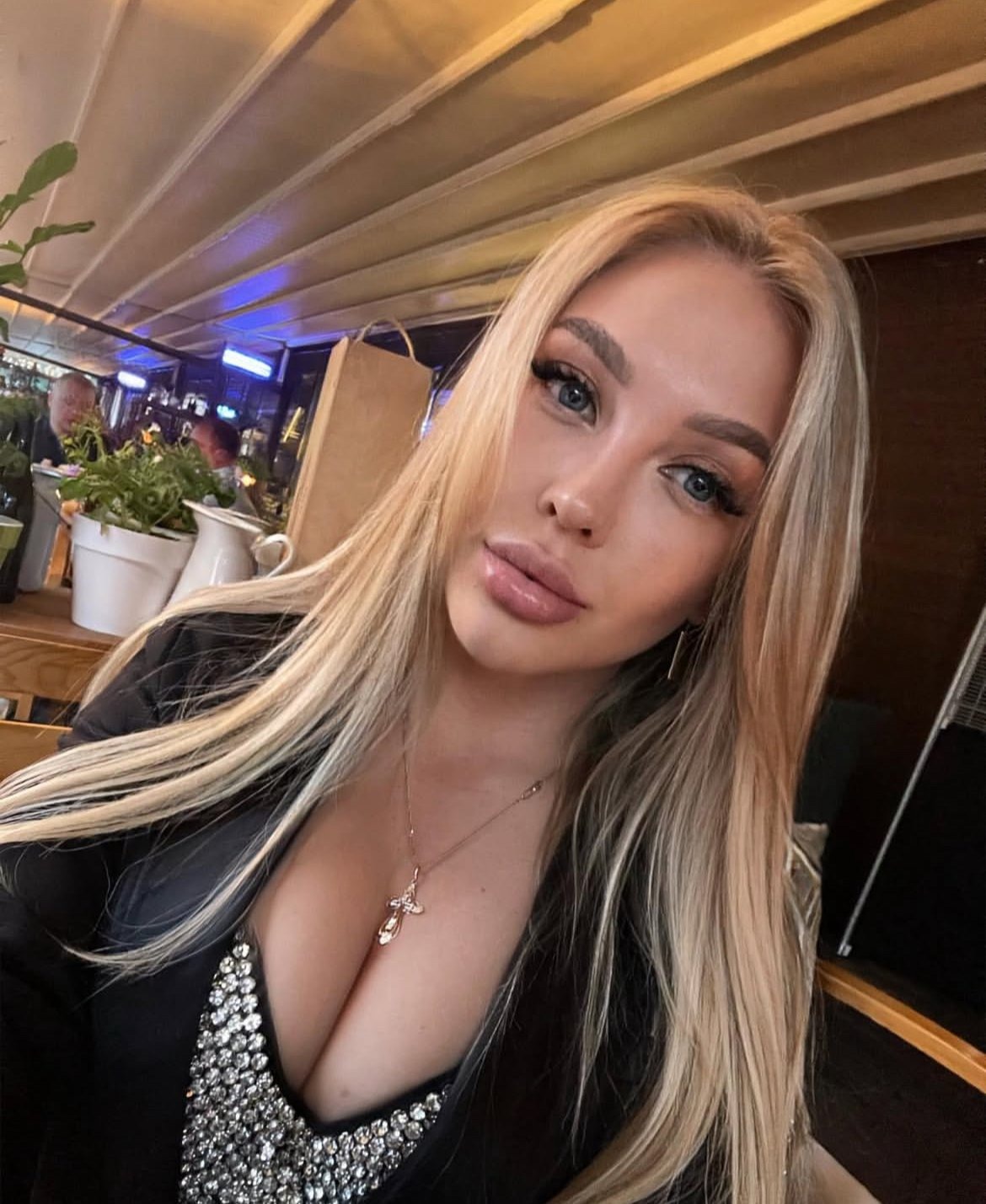Dolly escort in Tokyo
