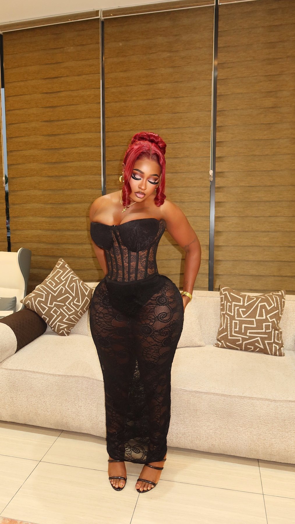 Brown Shuger escort in Abidjan