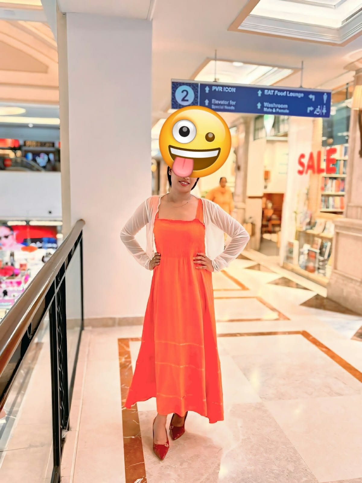 Sarika independent Service Escort escort in Noida