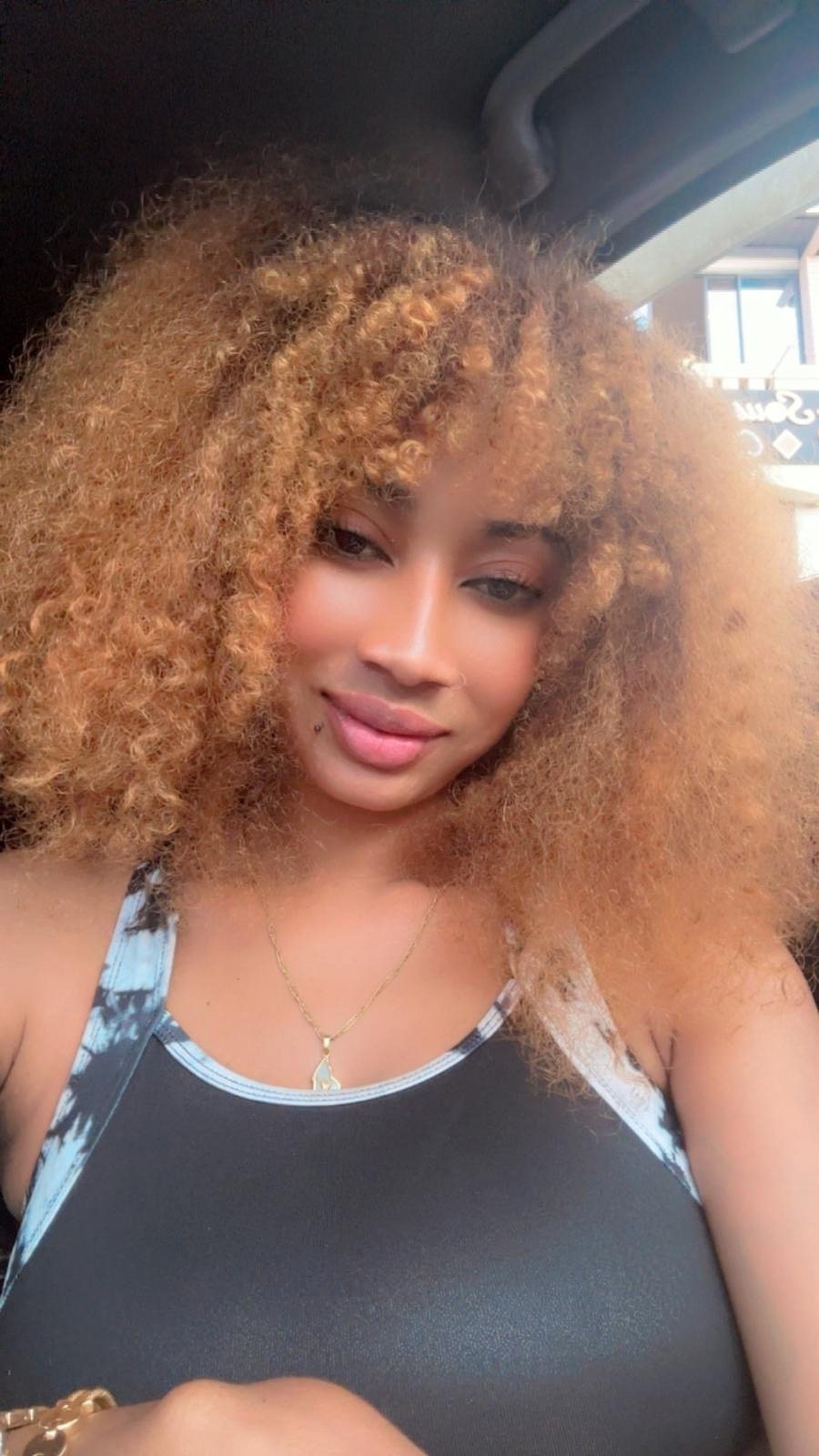 Jessiy escort in Mauritius