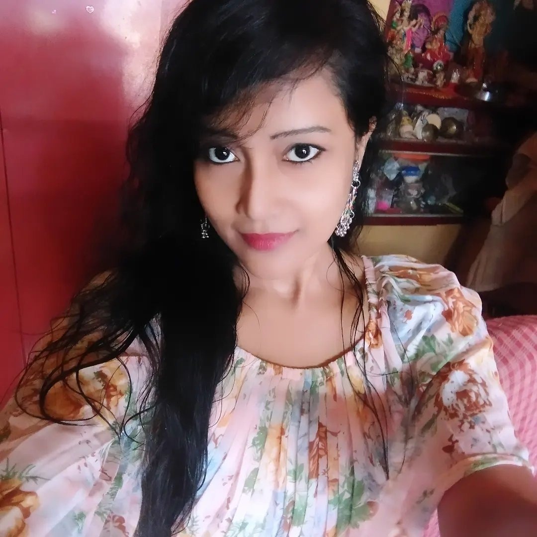 Pinky escort in Dhaka