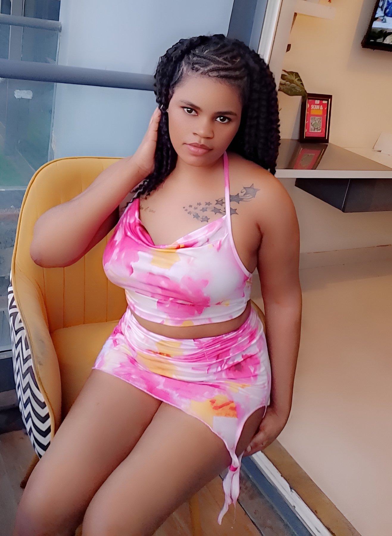 African Escort Girl +91/81198 /78250 escort in Noida