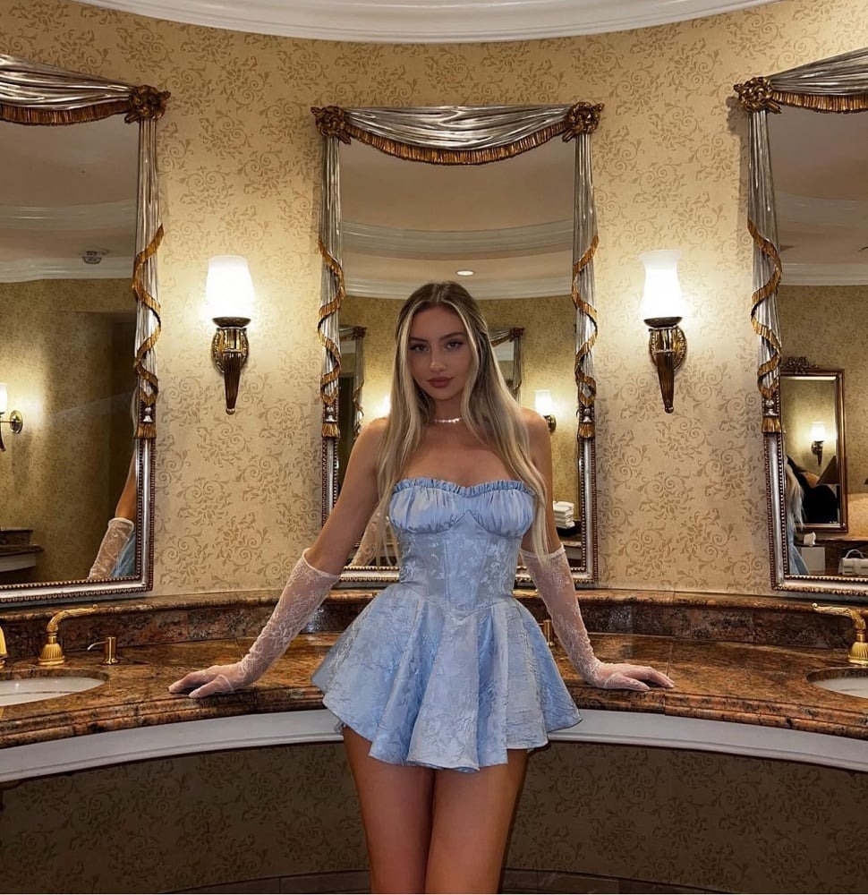 Alice escort in Miami