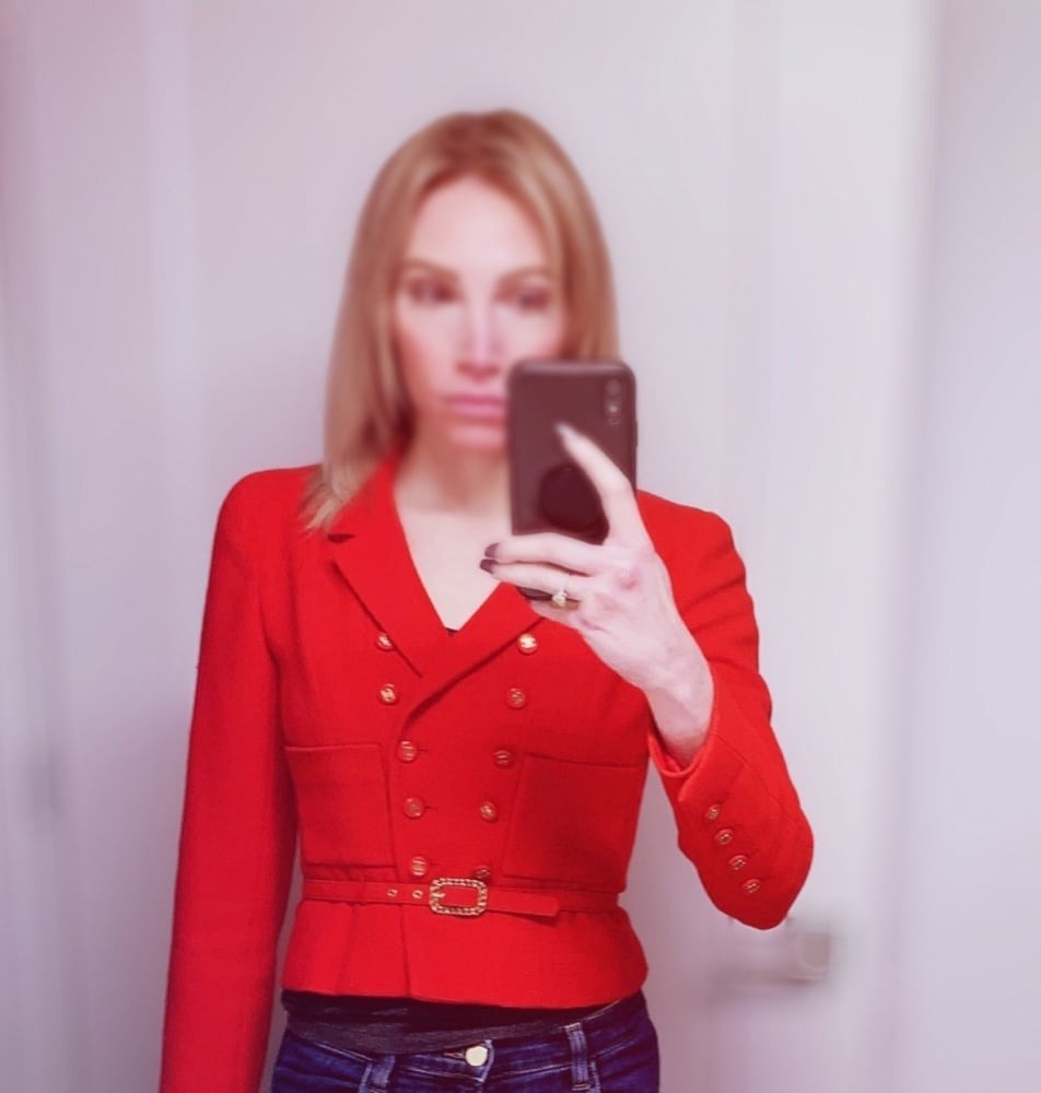 Madeline escort in Vancouver