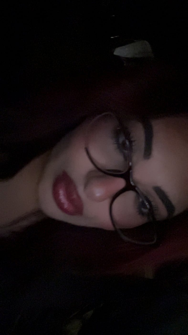 Kayla escort in Portland