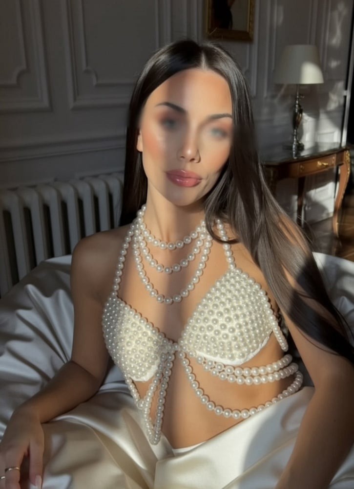 Victoria Saintclaire escort in Seattle