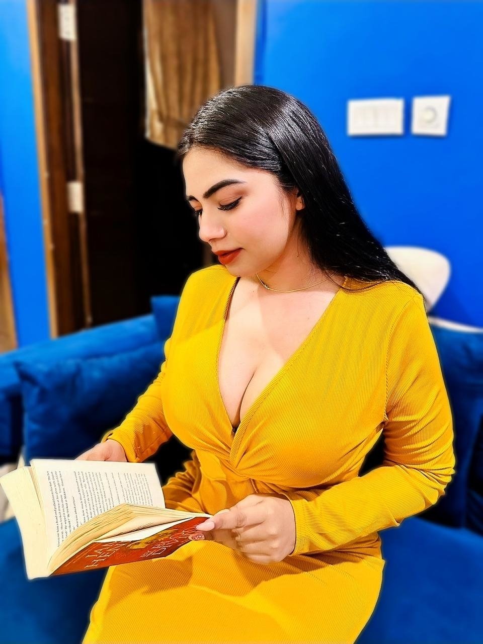 Indian Escort Komal escort in Dubai