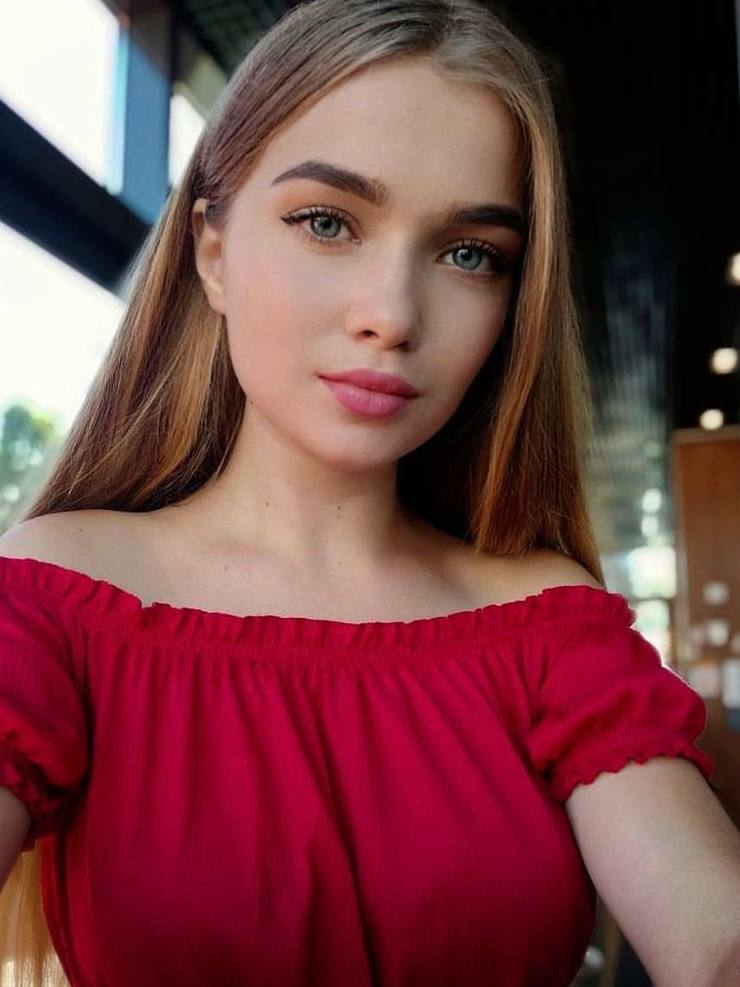 Polina escort in Istanbul