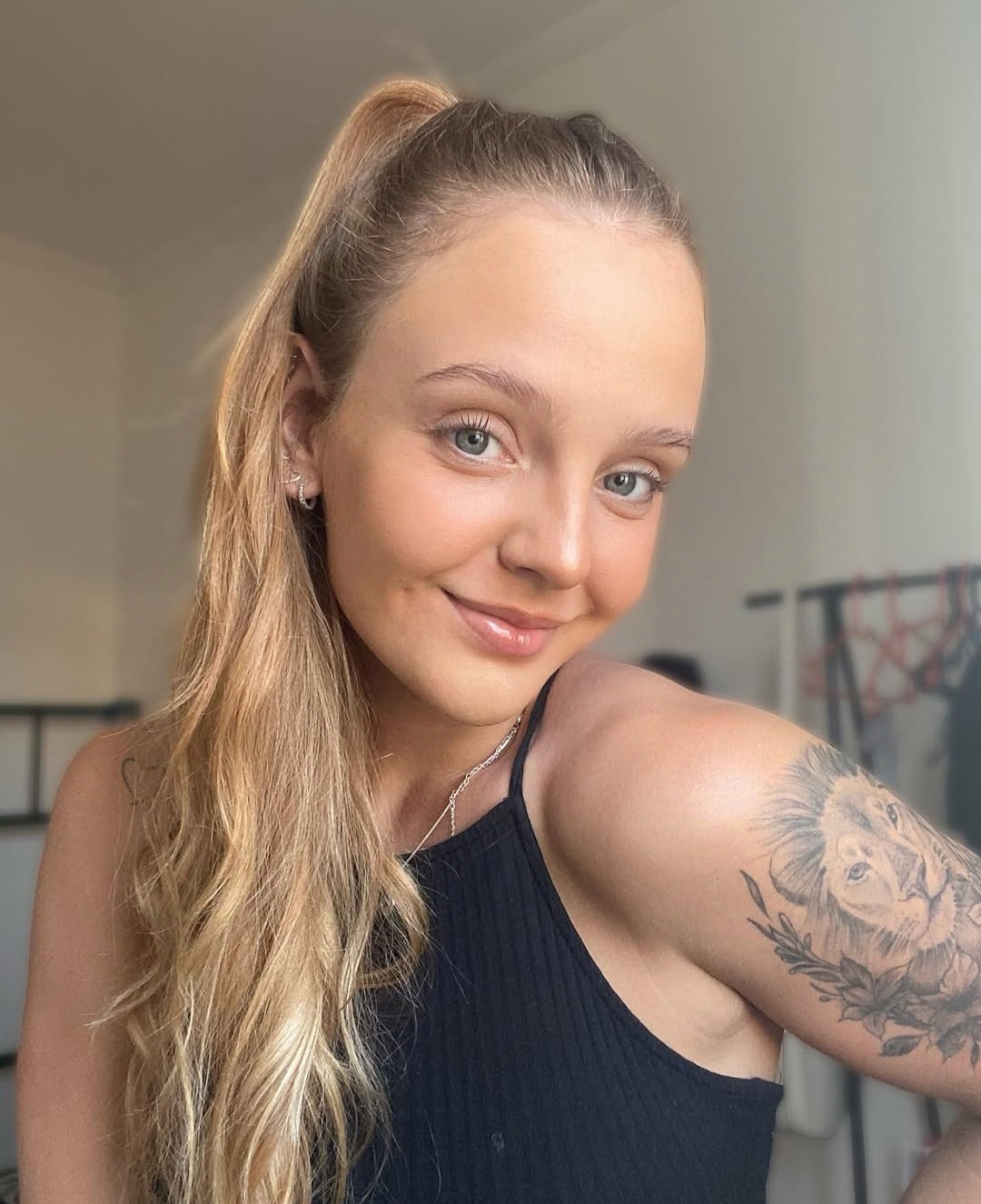 EGINA escort in Paris