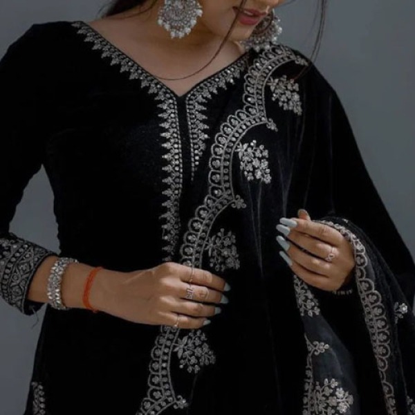 Nalini Kapoor escort in Hyderabad