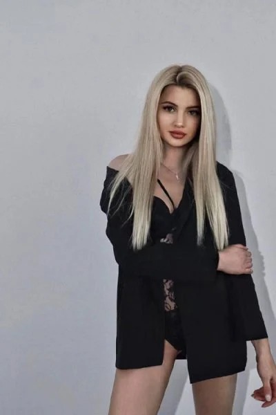 Viktoriya escort in Frankfurt
