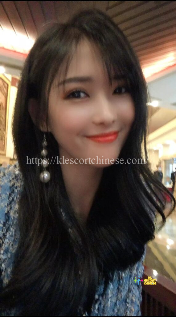 Kelly escort in Shah Alam