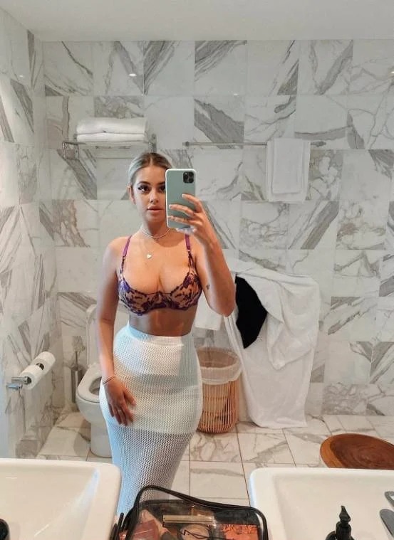 Softness escort in Budapest