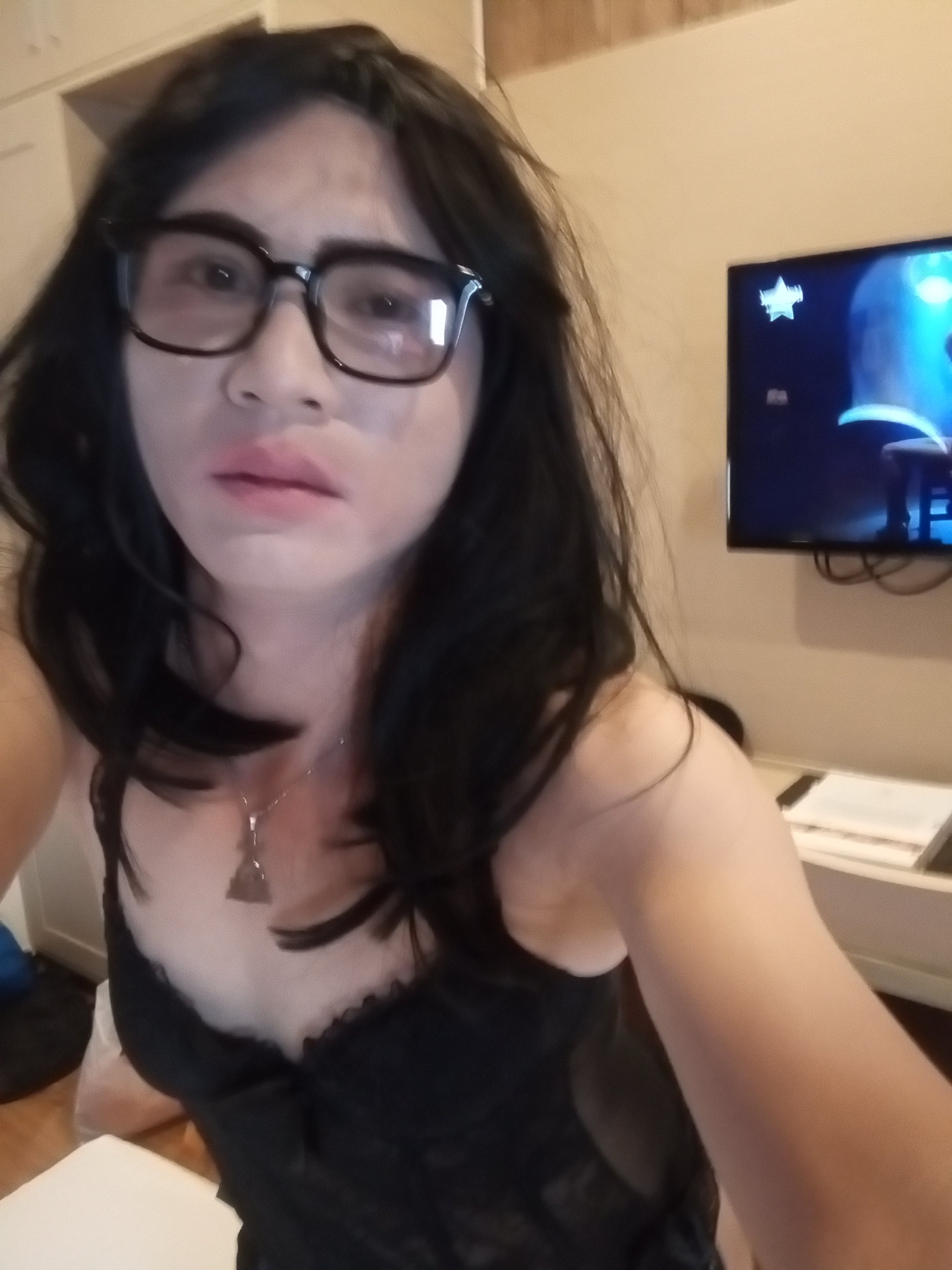 Julie escort in Hanoi