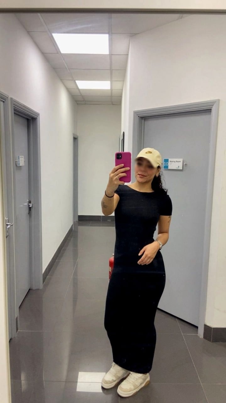 Elicia escort in Düsseldorf