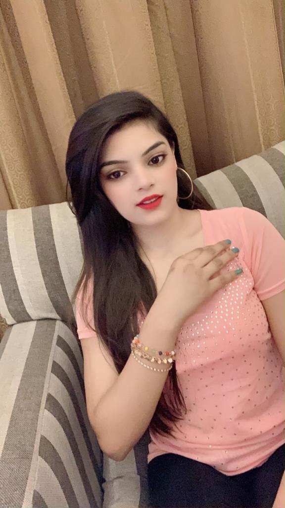 Jiya Indian Girl escort in Dubai