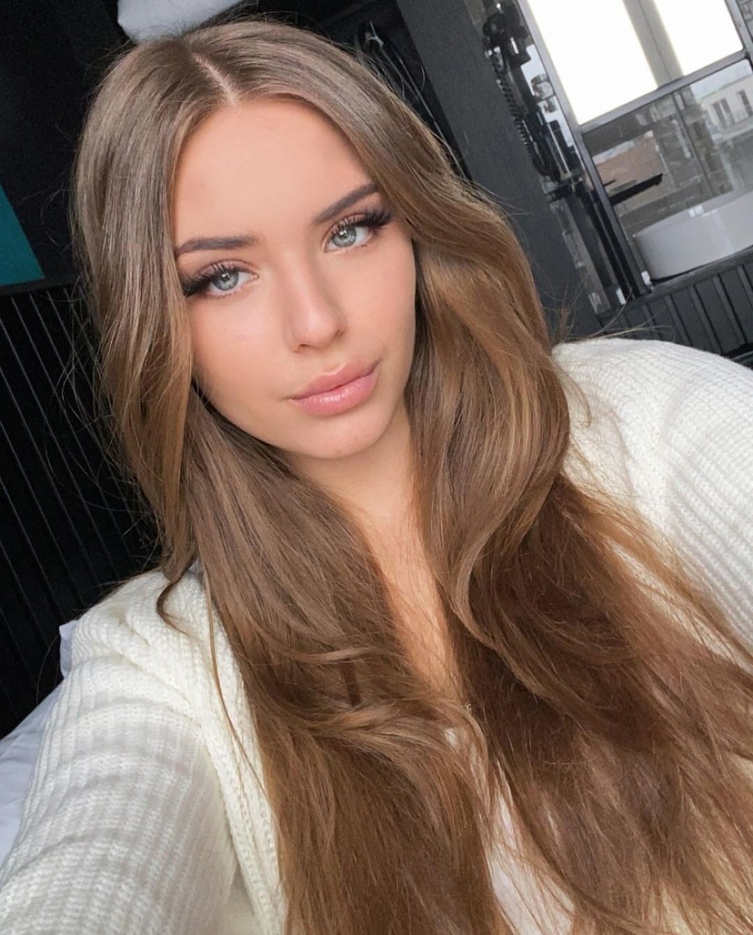 ADOU escort in Istanbul