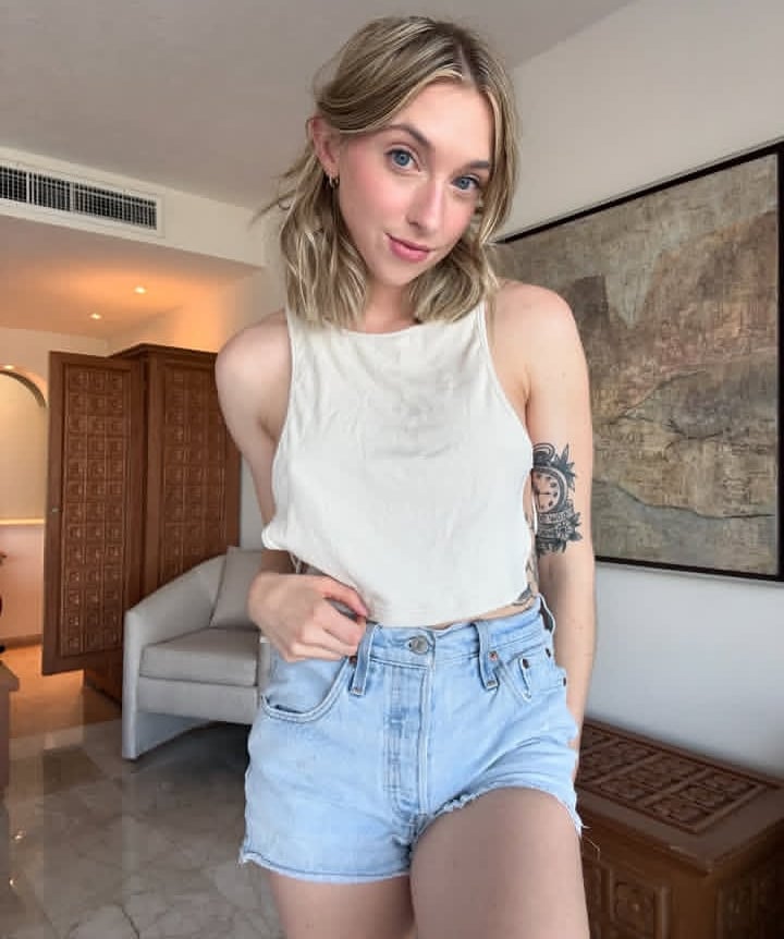 Sandra Vallom escort in Mykonos